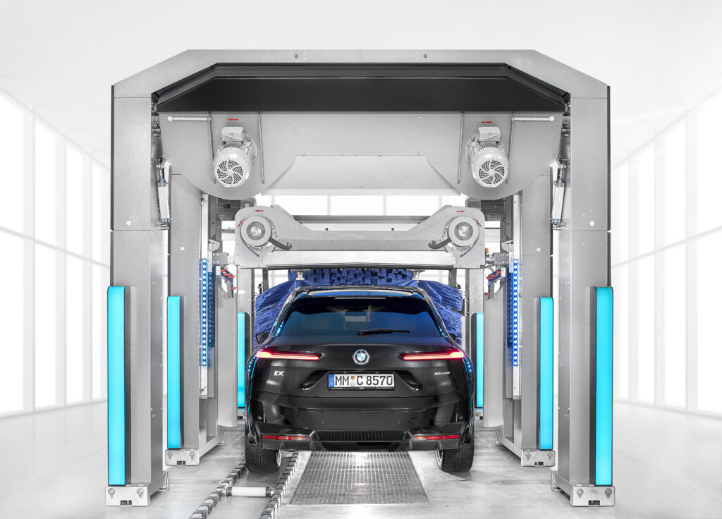 Visualisierung der Waschstraße - das Auto fährt durch